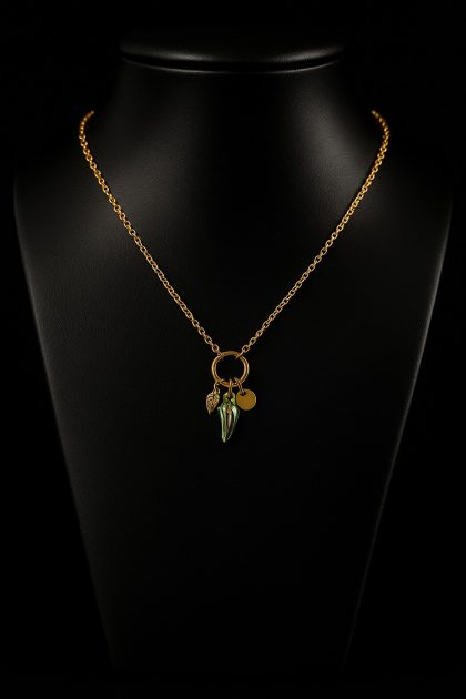 NECKLACE WITH GREEN PENDANT COD. RIPCL09-5
